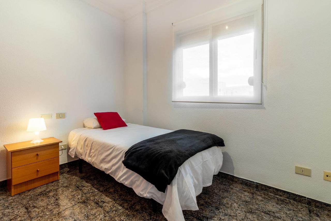 Flatguest Cicer - 3Bdr + Balcony + Beach Las Palmas de Gran Canaria Exterior photo